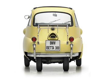 Микрокар для США BMW Isetta 300 вид сзади