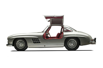 Мерседес 300SL з відкритими дверцятами